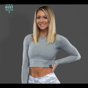 Long sleeve crop top